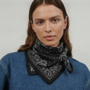 Puuvillainen bandana NO.04